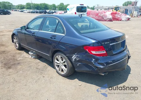 2013 Mercedes-Benz C 300 Luxury 4Matic/Sport 4Matic из США, поврежденный, VIN WDDGF8AB0DR253144